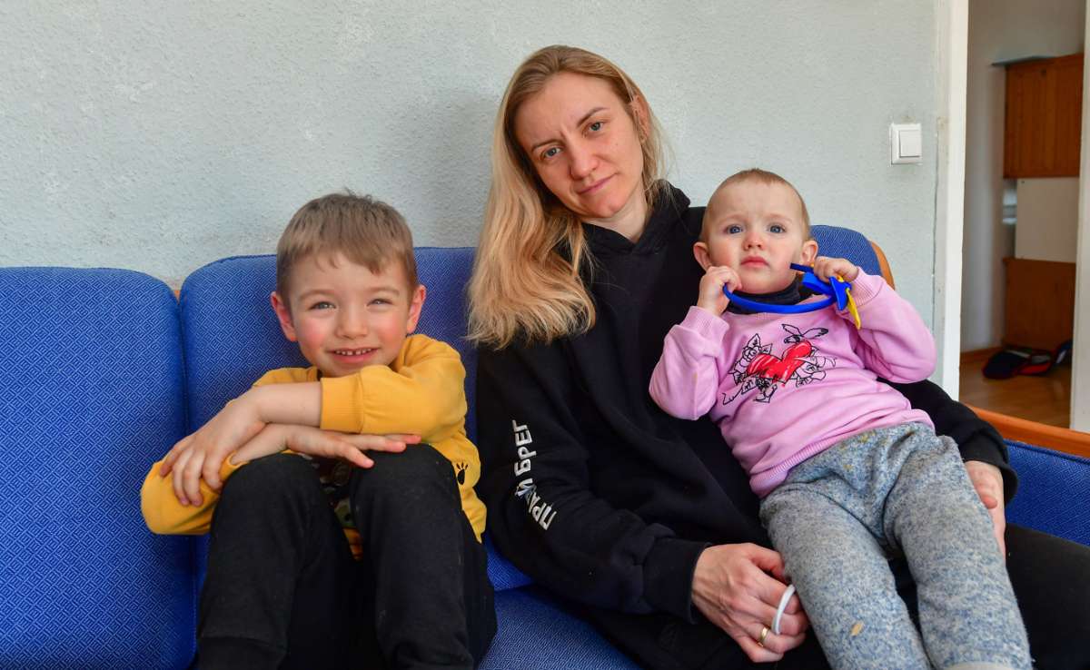 Ukraine-Flüchtlinge: Mutter flieht mit Kindern von Kiew nach Bietigheim