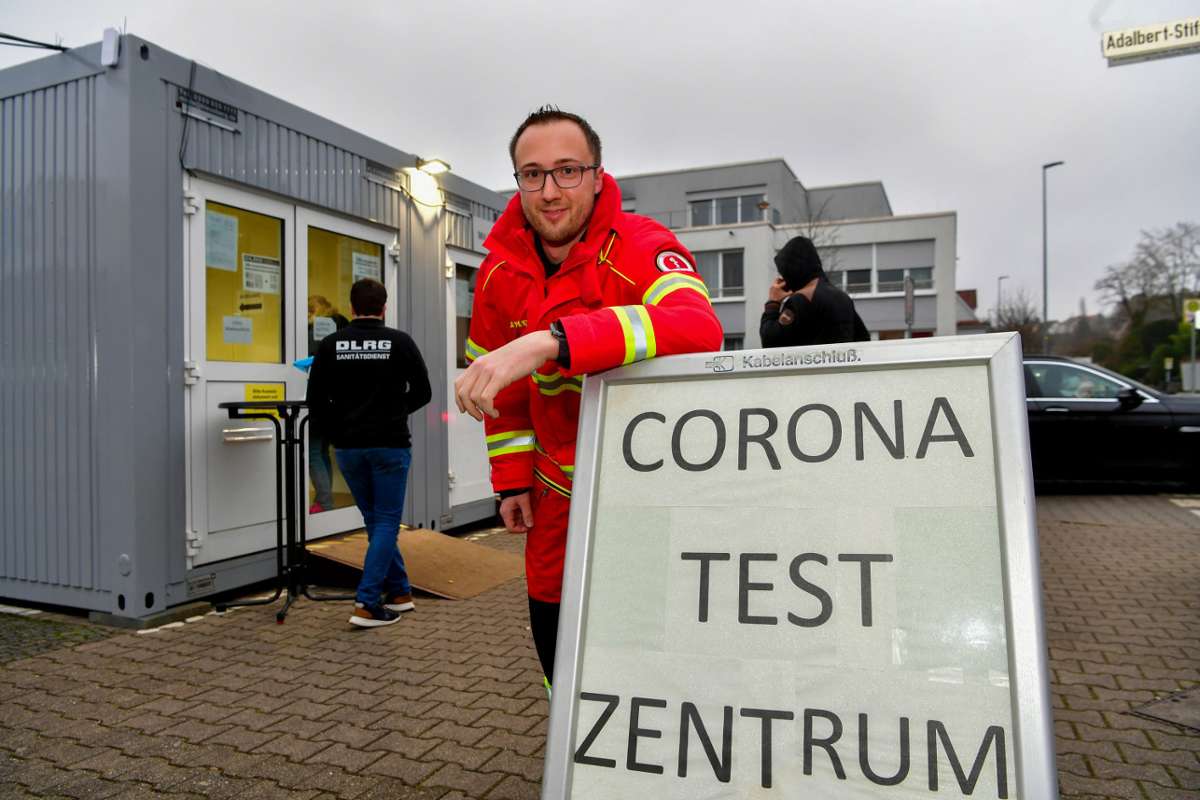 Bietigheim-Bissingen: DLRG sorgt für Tests: Der Strippenzieher hinter der Corona-Teststelle