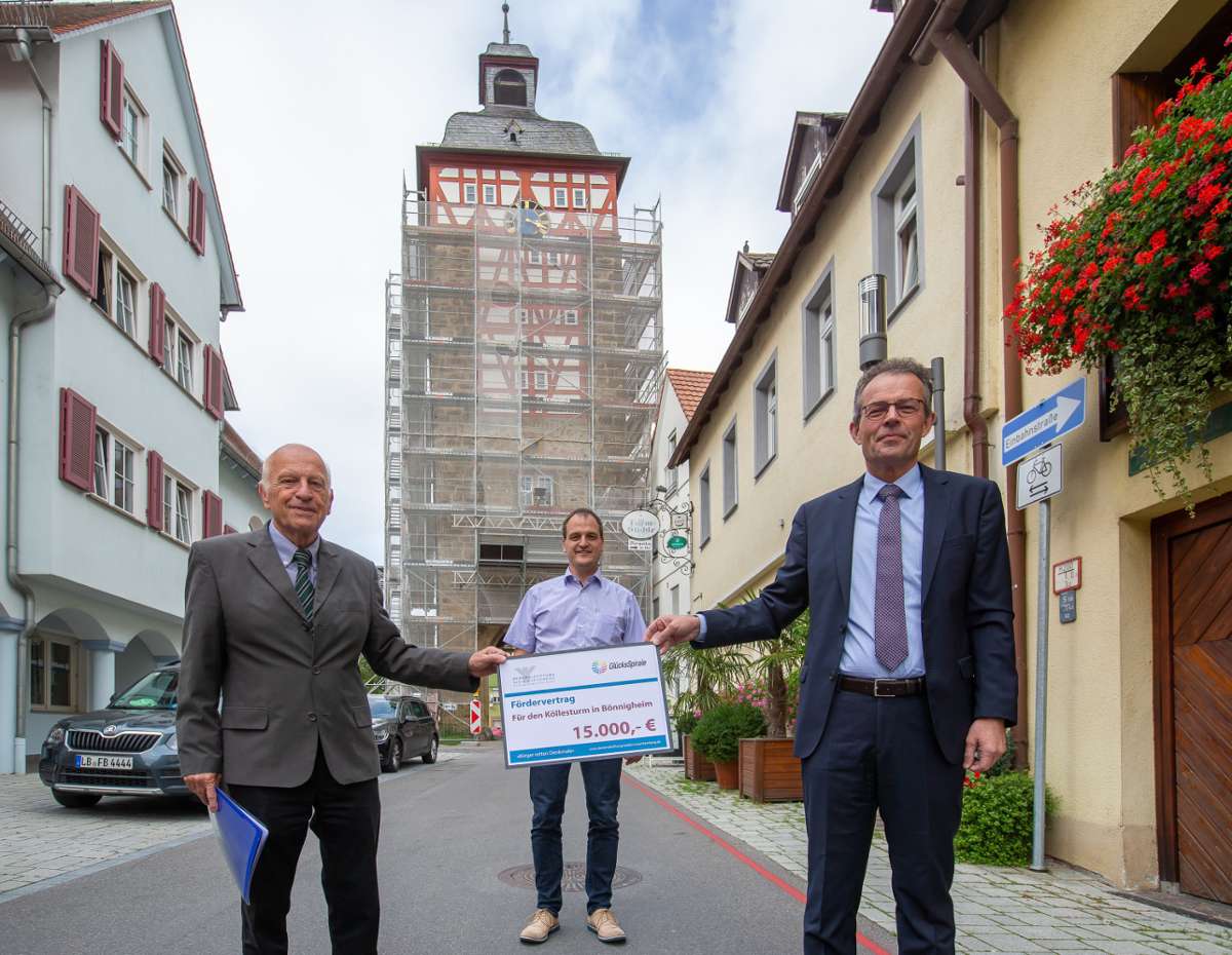 Schluss mit der Schieflage des Bönnigheimer Wahrzeichens: Lottoscheine für die Rettung des Köllesturms