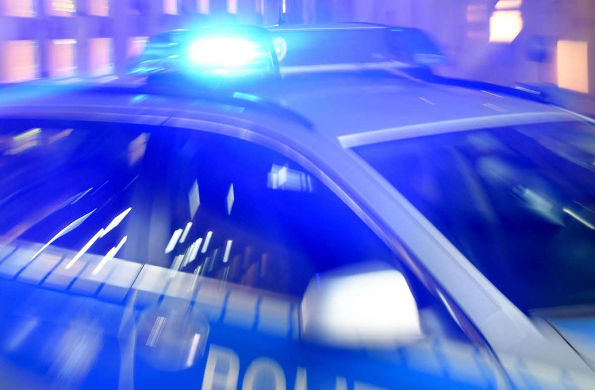 Wilde Verfolgungsjagd durch Ludwigsburg: Mann flüchtet vor Polizei unter Drogen in gestohlenem Auto