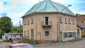 Sachsenheim: Abriss der Brandruine in der Großsachsenheimer Bahnhofstraße verzögert sich