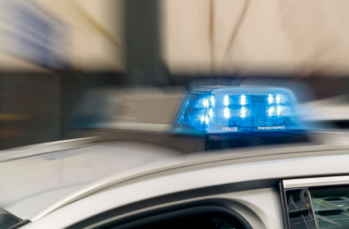 Poilzei sucht in Bietigheim-Bissingen Zeugen : 41-Jähriger entblößt sich