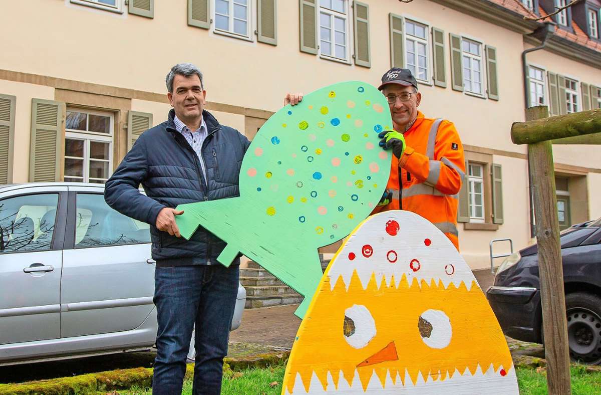Freudental: Bürgermeister versteckt zehn große Ostereier