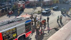 Großeinsatz in Gerlingen: Chemiekanister in Firma explodiert
