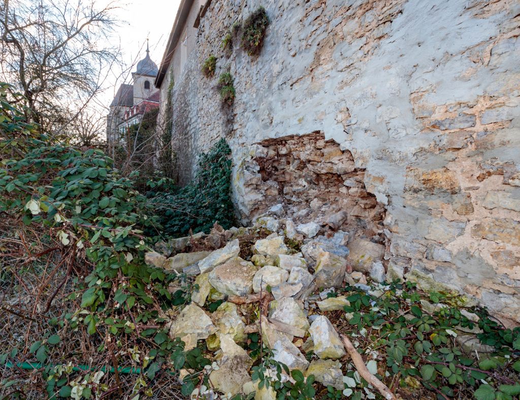 Sanierung: Schon wieder ein Loch in der Stadtmauer