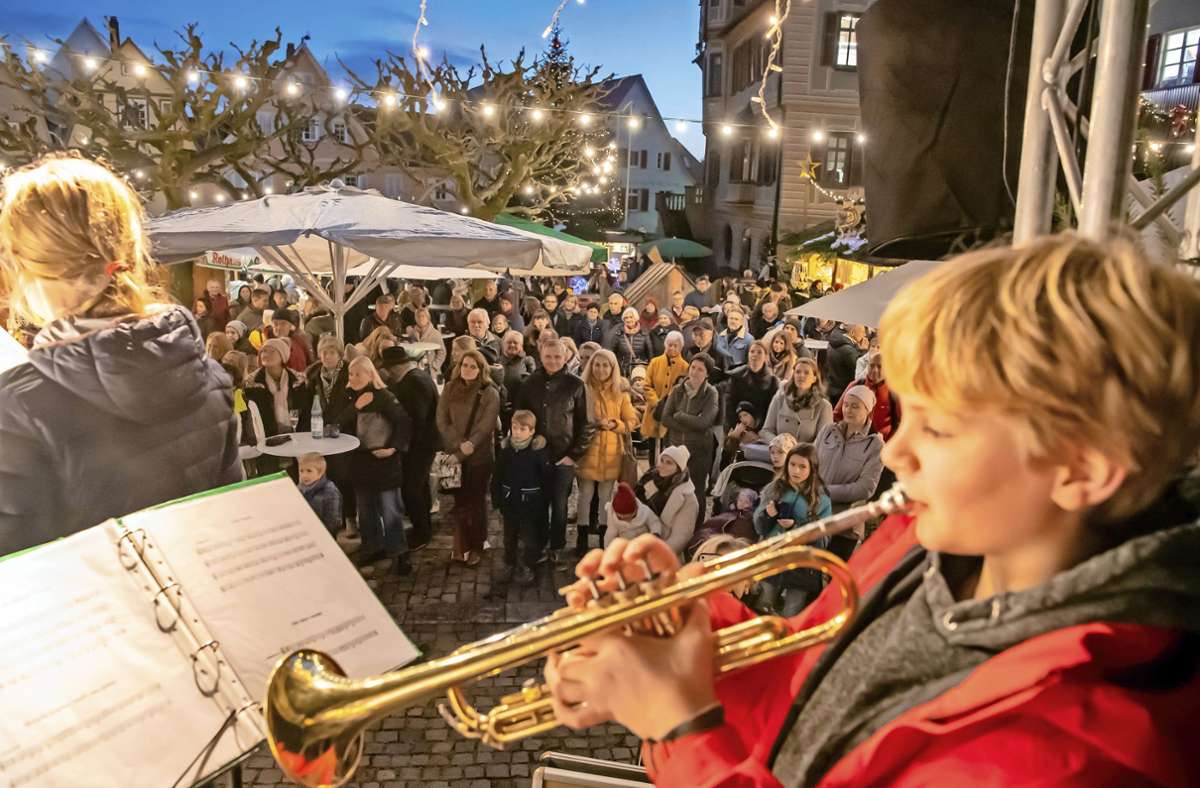 Sternlesmarkt in Bietigheim-Bissingen: Stimmungsvoller Auftakt in die vorweihnachtliche Zeit