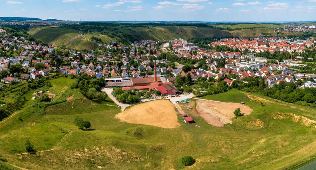 Lehmgrube auf dem Ziegelei-Areal in Besigheim: Keine Bauarbeiten wegen Wildbienen
