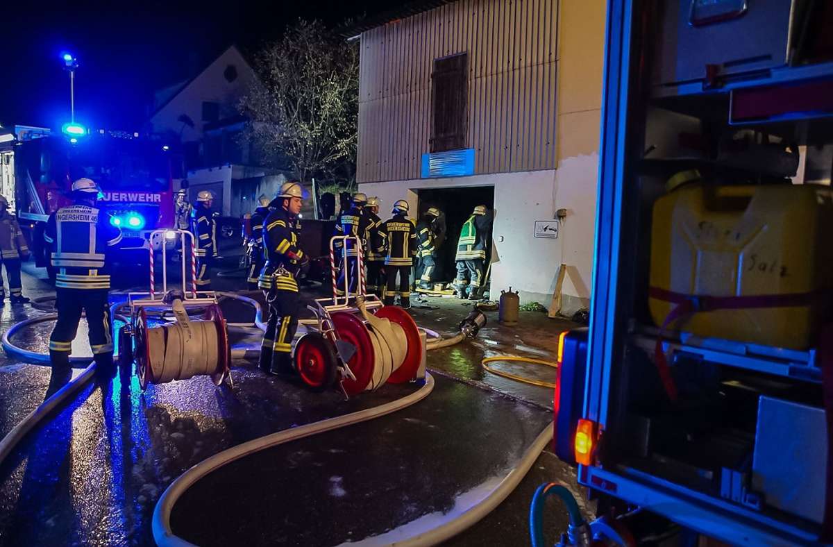 Brand in Großingersheim: Mann in Garage eingeschlossen