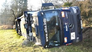 Unfall in Sachsenheim: Müllauto wird am Freitag geborgen