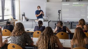 Hybrid-Unterricht in der Mathilde-Planck-Schule in Ludwigsburg. Für Schulleitung und Schüler ist ein Remote-Tag in der Woche denkbar – auch nach der Pandemie. Die Technik dazu ist nun jedenfalls zum Teil da. ⇥