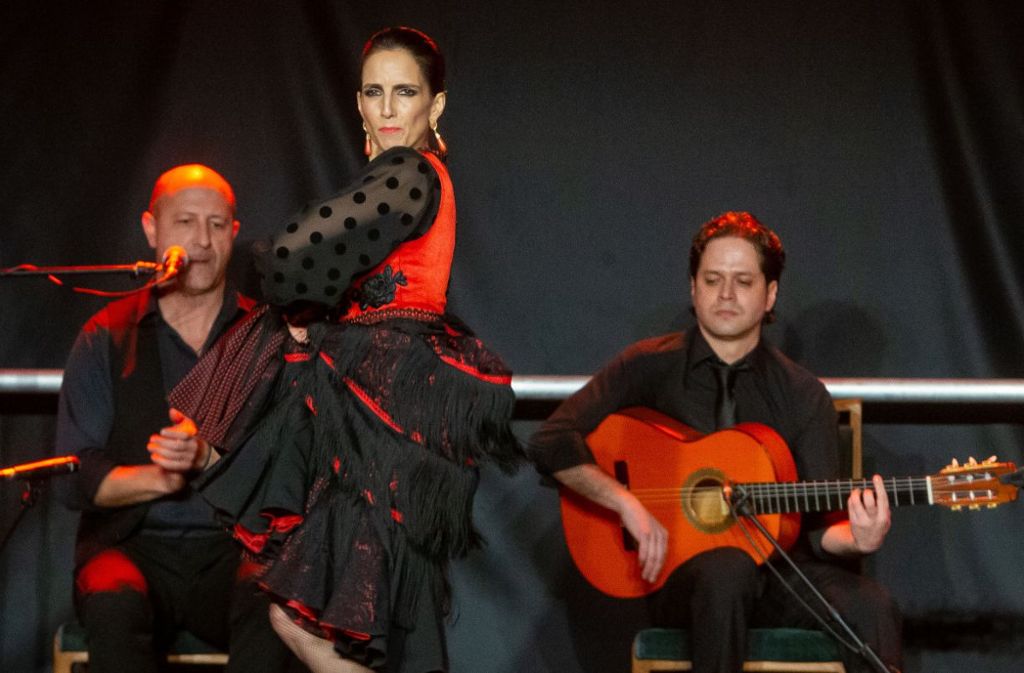 Tanz aus Spanien: Flamenco-Schritte lassen Bühne zittern