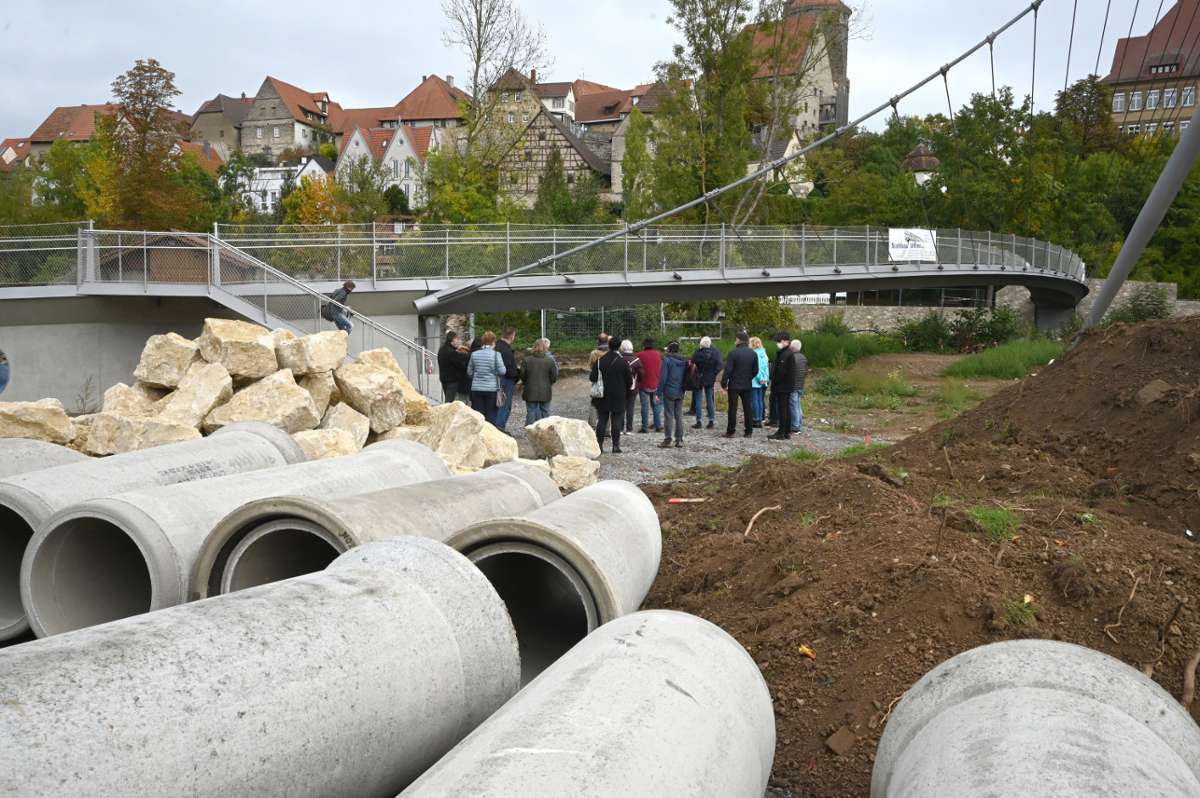 Rundgang über das neu gestaltete Gelände: Der Besigheimer Enzpark nimmt Gestalt an