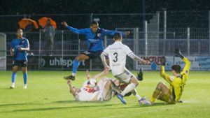 08 Bissingen verspielt 3:0-Führung: Bitteres Déjà-vu im Dauerregen