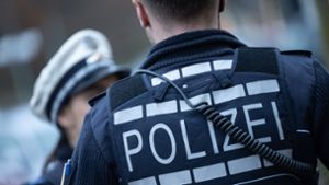 Küchenbrand in Ludwigsburg: Einsatzkräfte finden bewusstlose Frau in Wohnung – Polizei ermittelt
