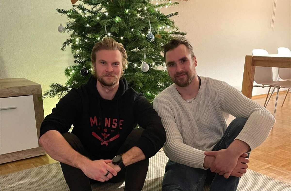 Weihnachten bei Sami Aittokallio und Markus Kojo von den Bietigheim Steelers: Finnen-Stars feiern mit Baum, Sauna, Schinken und „Glögi“