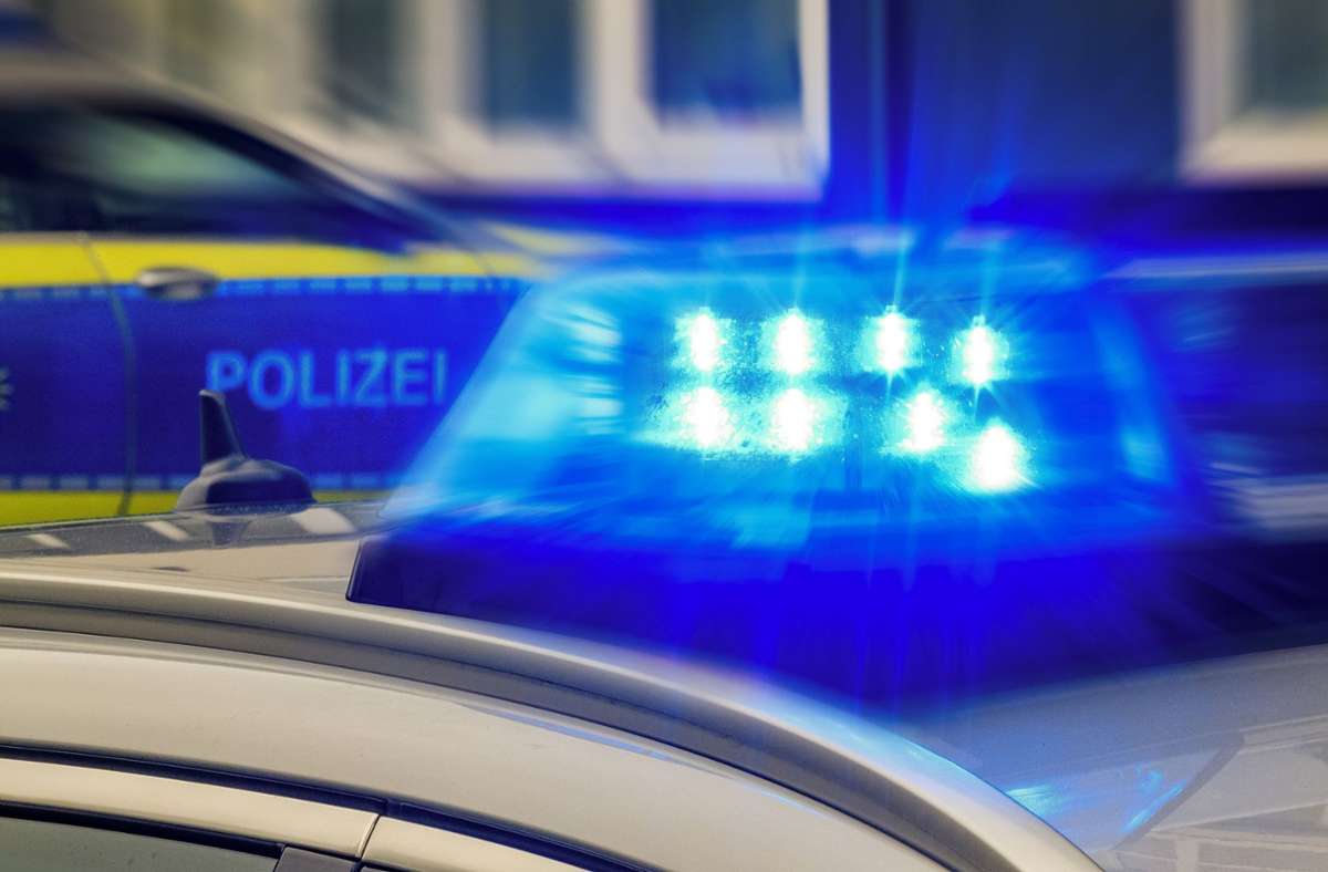 Bönnigheim: 29-jähriger Mercedes-Fahrer stirbt nach Unfall