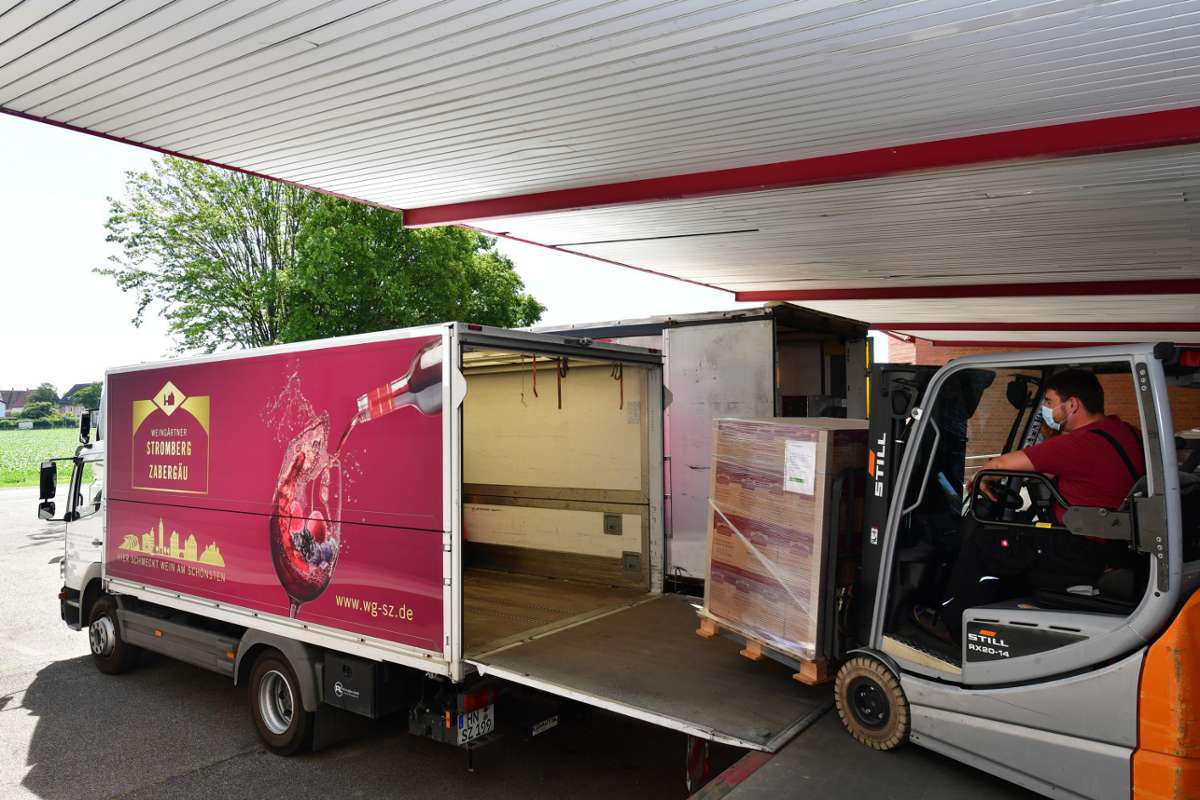 Exportgeschäft der WG Stromberg-Zabergäu nach Fernost: „Kampai“ mit Weinen aus Bönnigheim und Brackenheim