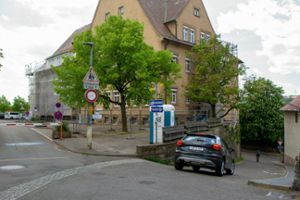 Friedrich-Schelling-Schule Besigheim: Über den Schulhof fahren bald keine Autos mehr