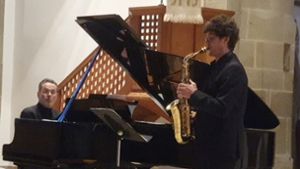 Paul Rivinius spielte auf dem neuen Steinway und Saxofonist Christian Segmehl Foto: /Koni Hanft