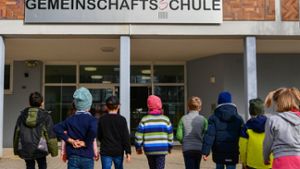 Zurück in die Schule: Wie hier an der Gemeinschaftsschule in Sachsenheim durften Grundschüler im ganzen Landkreis zumindest stundenweise wieder in die Klassenzimmer.⇥ Foto: Martin Kalb