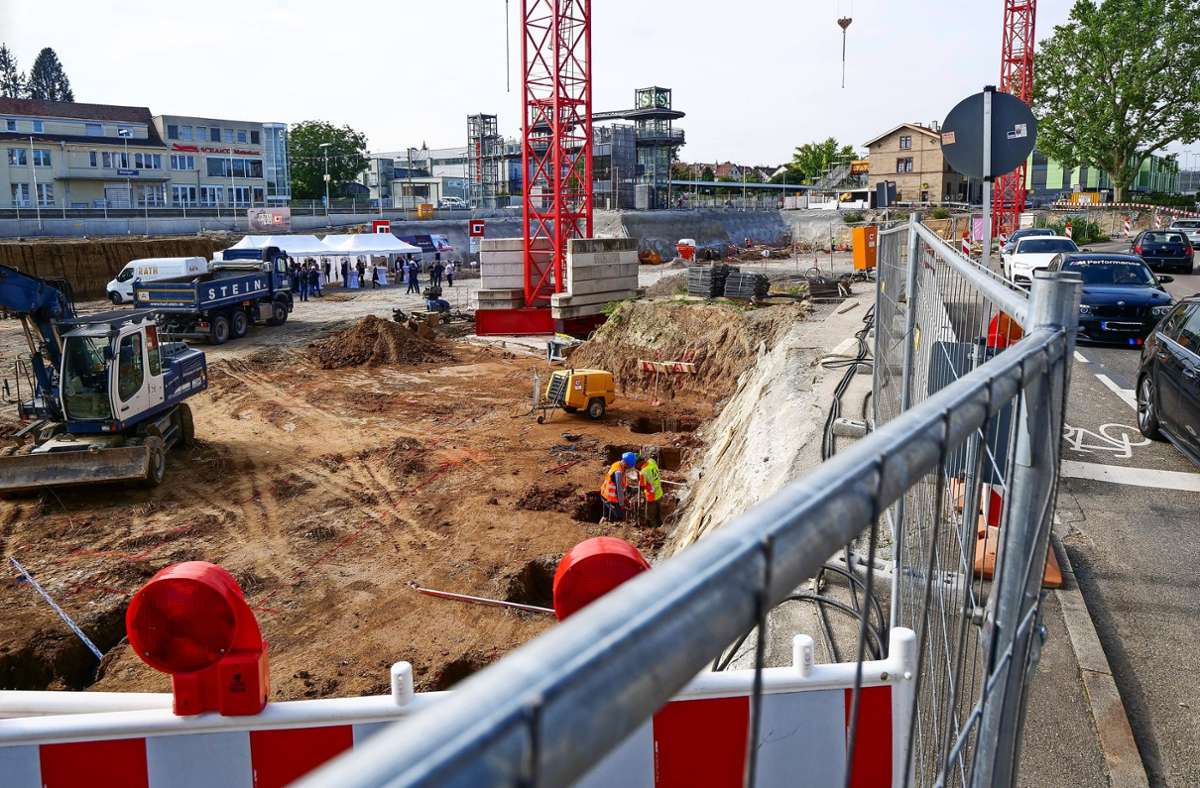 Mammutprojekt am Bahnhof Ditzingen: Kein Stillstand auf der Großbaustelle
