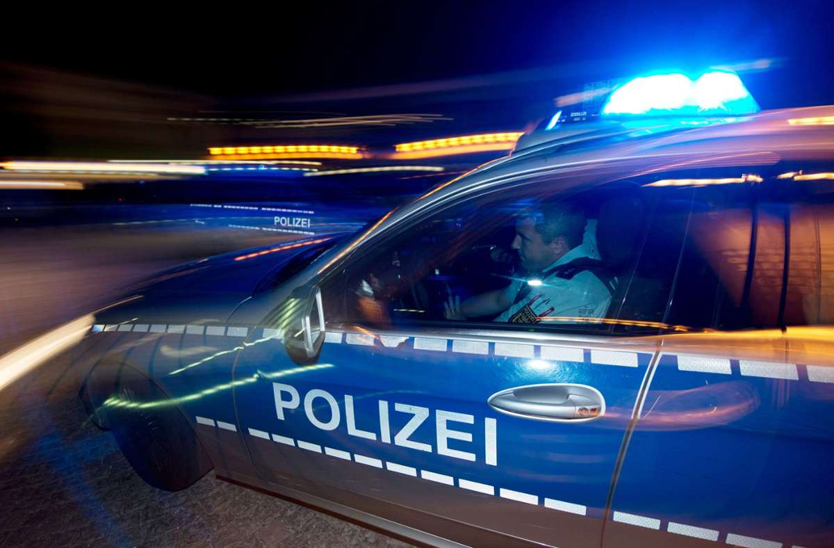 Verfolgungsjagd in Sachsenheim: Jeep-Fahrer rammt beinahe Polizeiauto