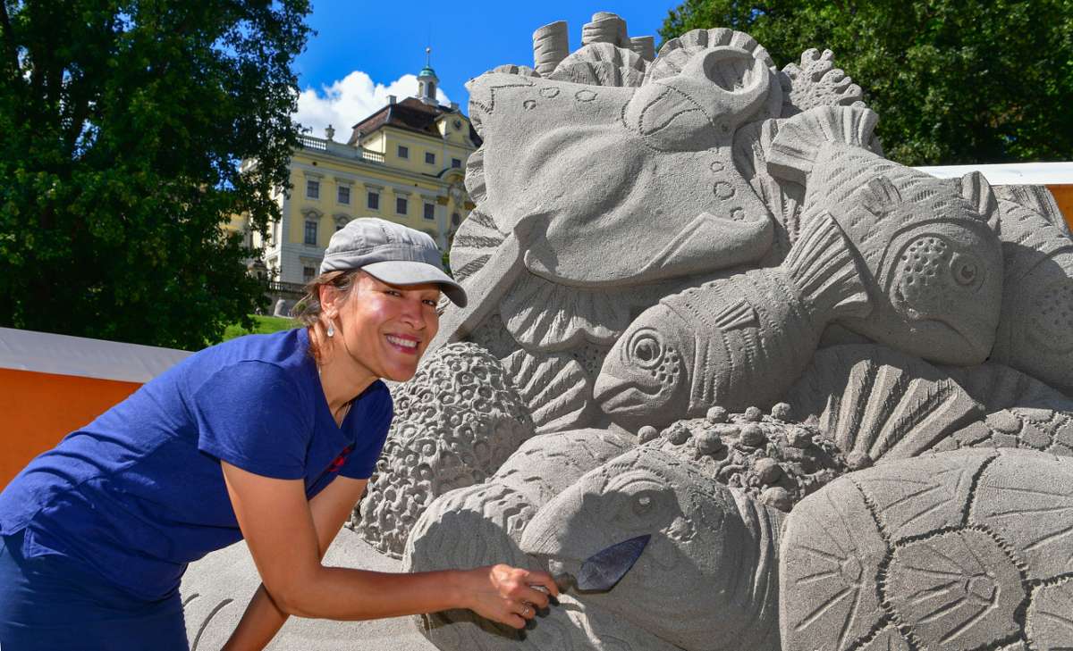 Sandkunst-Ausstellung im Blühenden Barock: Wo „Äffle und Pferdle“ auf Löwen und Wale treffen