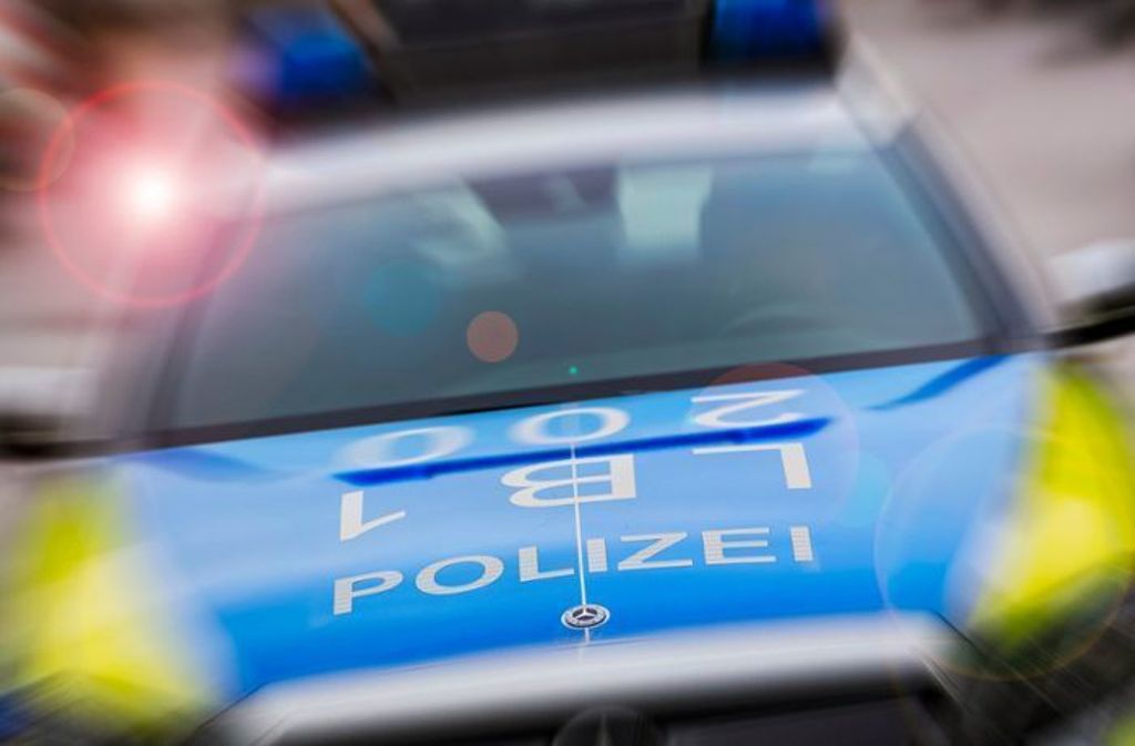 Polizei fasst in Ludwigsburg drei Männer und eine Frau: Verbotenes Autorennen auf der A 81