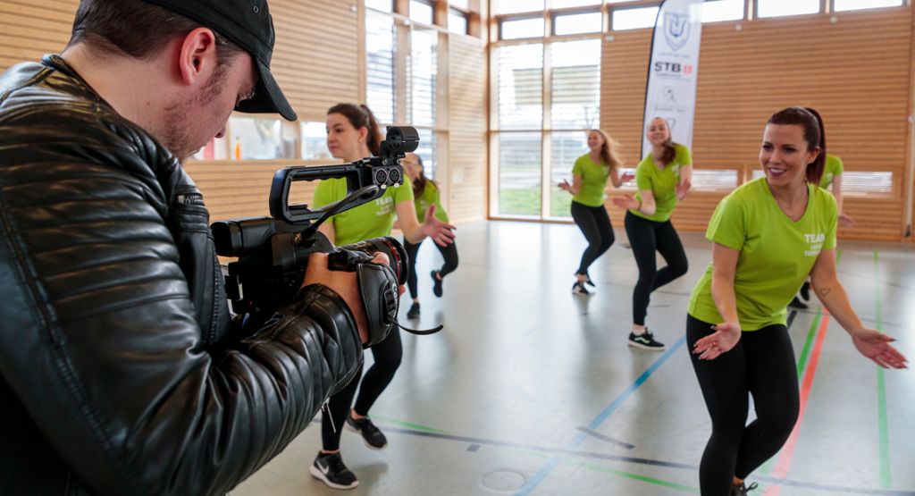 Gymnastinnen als Aushängeschild: Filmdreh in Sersheim für das Landesturnfest