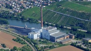 Das Kraftwerk in Walheim. Auf dem Gelände will die EnBW bekanntlich eine Anlage zur Klärschlammverbrennung errichten.⇥ Foto: Werner Kuhnle