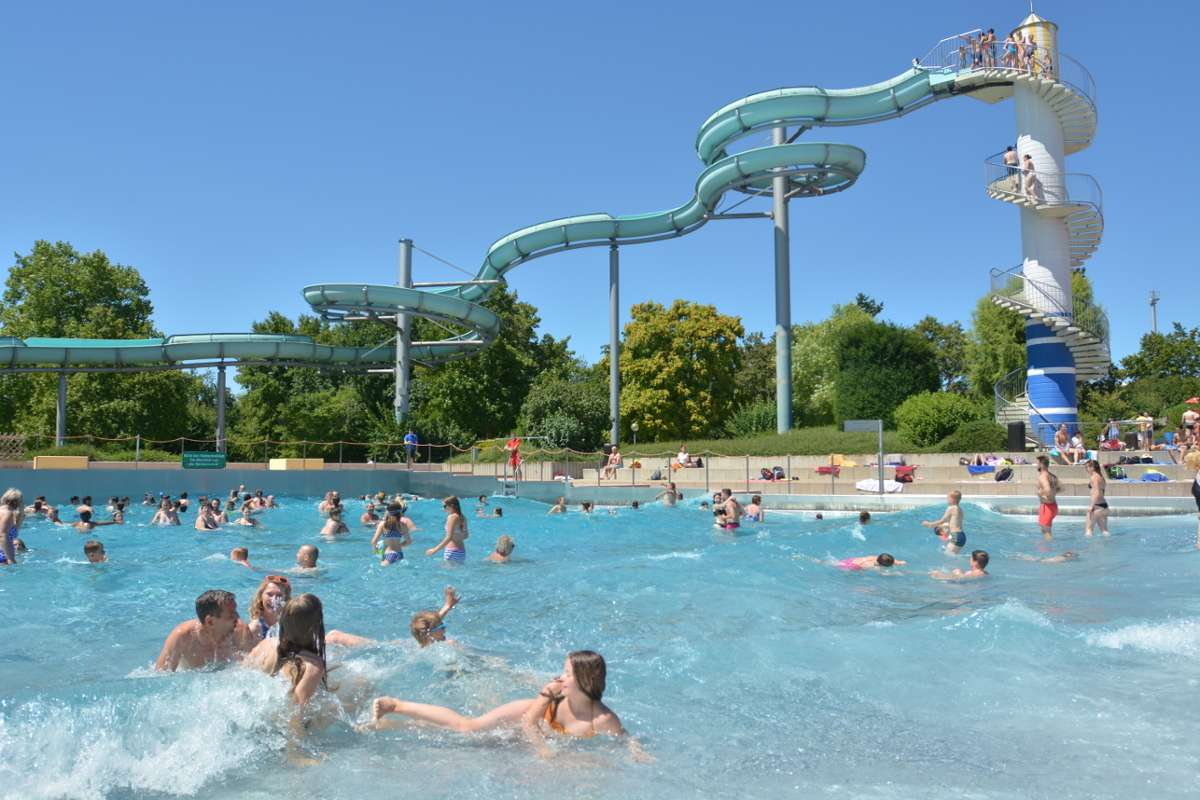Bietigheim-Bissinger Badepark bleibt erst mal geschlossen: Freibad-Öffnung steht noch in den Sternen