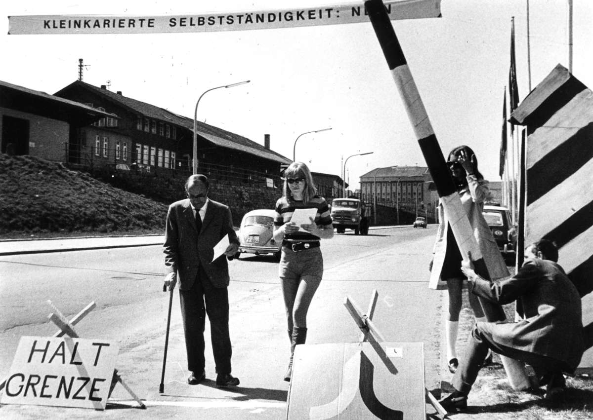 Erinnerung: Zusammenschluss von Bietigheim und Bissingen: „Grenzkontrolle“ beim Bahnhof