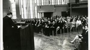 Oberbürgermeister Karl Mai bei der Eröffnung des Bietigheimer Tags 1971 in der Pauluskirche.⇥ Foto: BZ-Archiv/AD