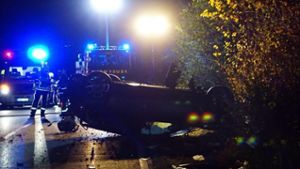 Zwischen Tamm und Markgrönningen (Kreis Ludwigsburg) hat sich in der Nacht auf Donnerstag ein Unfall ereignet. Foto: Hemmann/dpa