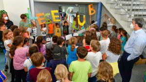 Mit einem kleinen Fest an der Grundschule in Freudental wurde der Leseclub gegründet. ⇥ Foto: Martin Kalb