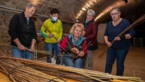 Weidenflechtkurs beim Bönnigheimer Kulturfenster: Altes Handwerk neu entdeckt