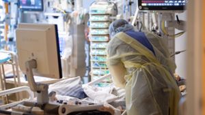 In vorherigen Wellen der Pandemie war die Intensivstation im Ludwigsburger Krankenhaus gut gefüllt mit Covid-19-Erkrankten. Aktuell sieht es noch anders aus.⇥