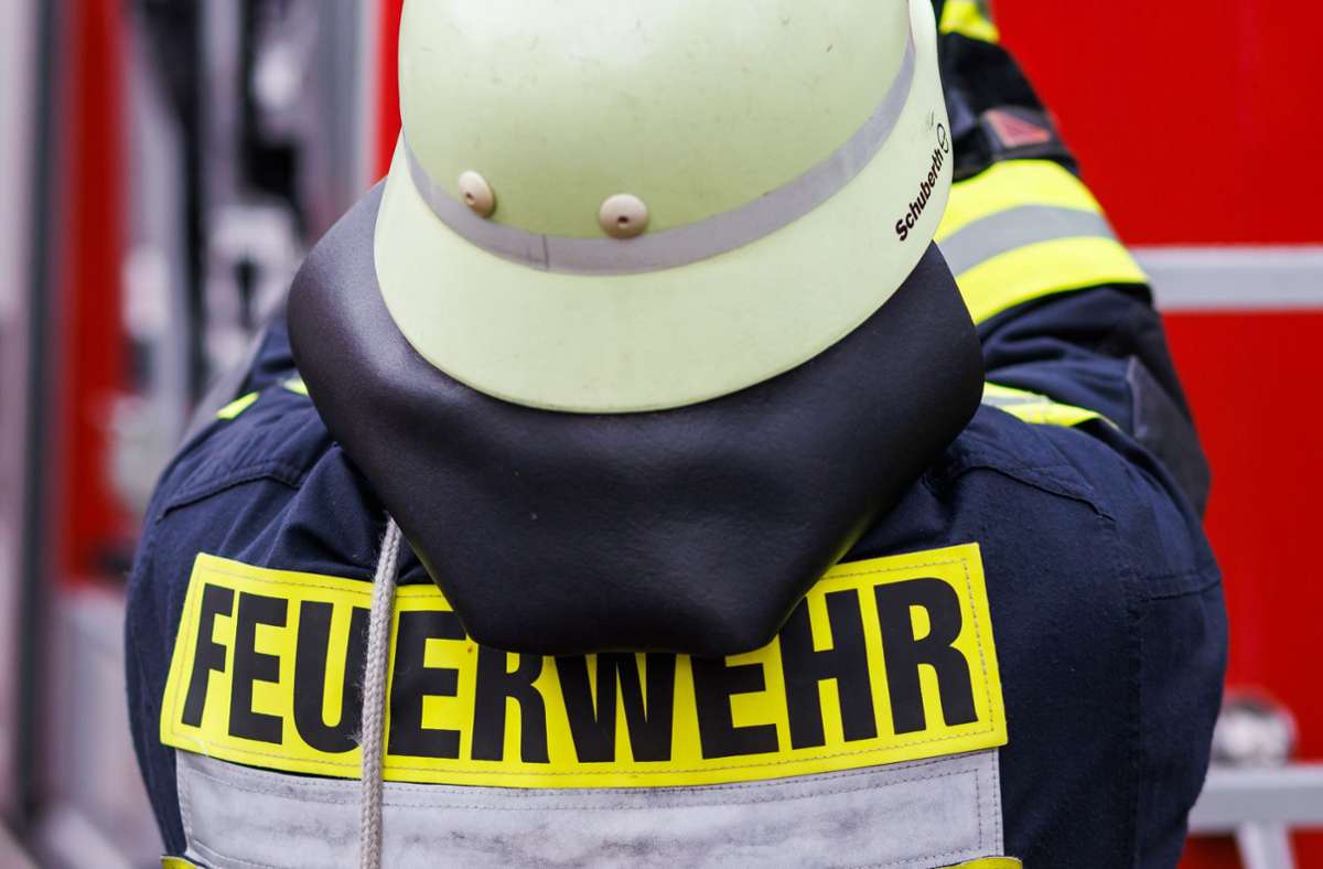 Feuer in Remseck-Hochdorf: Brand: Frau wird ohnmächtig