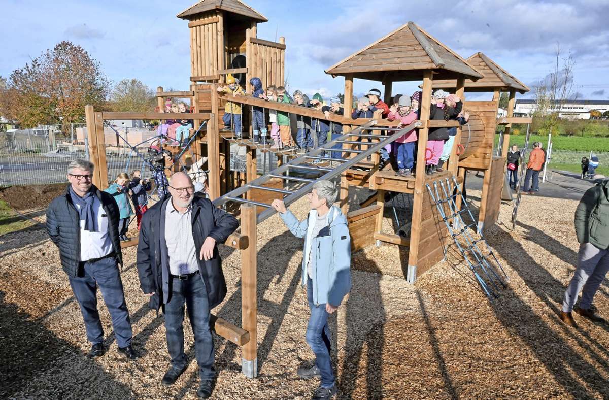 Neuer Spielplatz: Erligheims Kinder haben neue Spielstätte