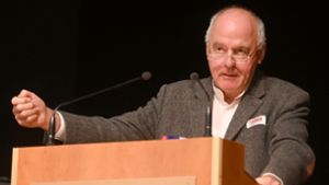 Wilhelm Schmid hielt einen philosophischen Vortrag zum Thema „Arm und Reich“. Foto: /Werner Kuhnle