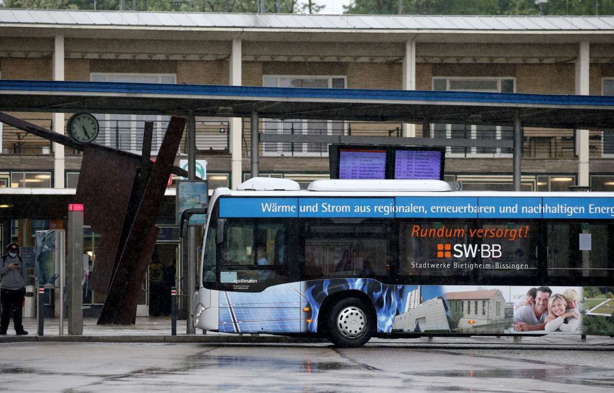 Ein Jahr nach den neuen Busfahrplänen: Verhaltenes Fazit zur Fahrplanänderung