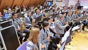 Mit Stücken aus vielen Jahren feierte das Ingersheimer Blasorchester im Rathaus sein offizielles 100-jähriges Bestehen. Foto: /Martin Kalb