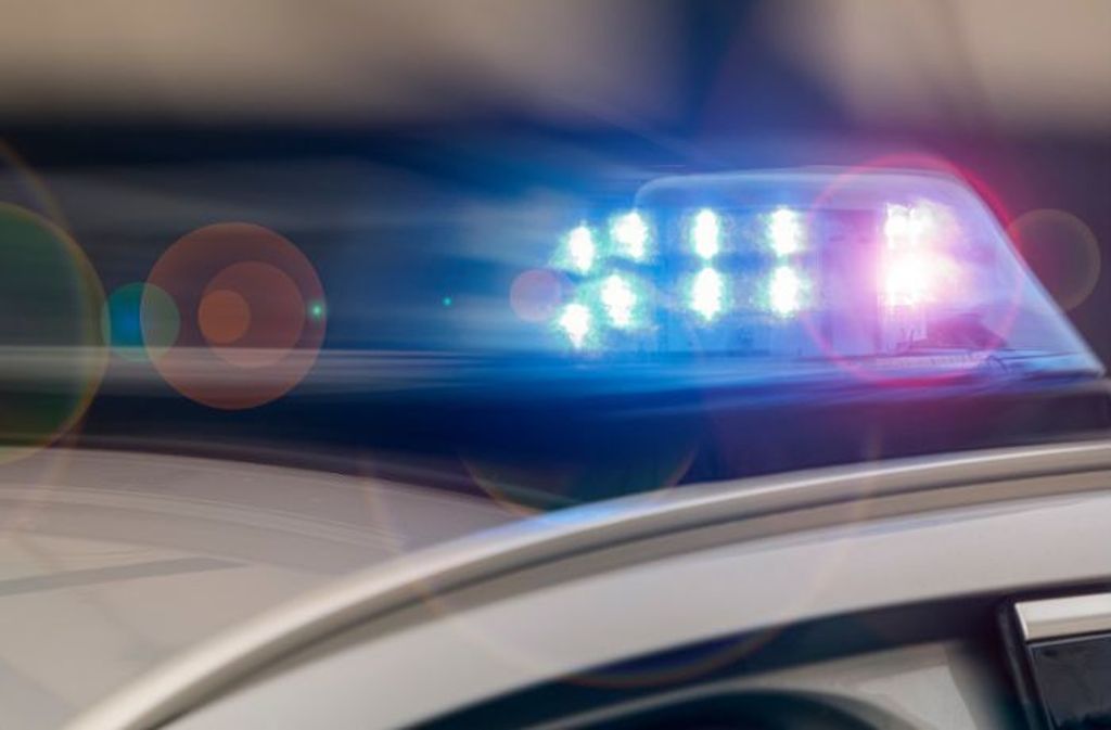 Polizei sucht Zeugen in Ludwigsburg: Mann bedroht 48-Jährigen