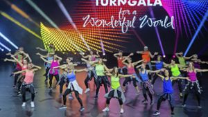 Mit Spaß an der Bewegung und guter Laune startete die Turngala in der MHP Arena.