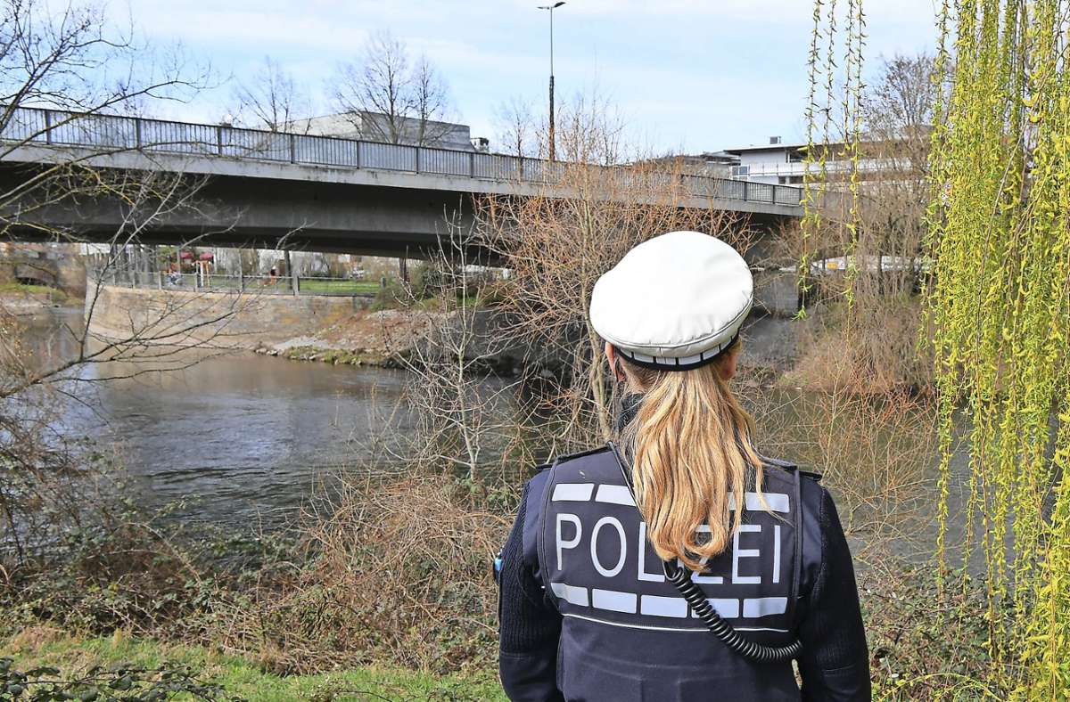 Bietigheim-Bissingen: Leiche am Ufer der   Enz  gefunden