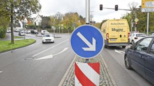 Die Unfallkommission hat bereits 2021 in Bietigheim-Bissingen eine Vollsignalisierung für den  Rechtsabbieger-Verkehr in Richtung Auwiesenbrücke beschlossen, diese wurde aufgrund der Auswirkungen auf Rückstaus immer abgelehnt. Foto: /Werner Kuhnle