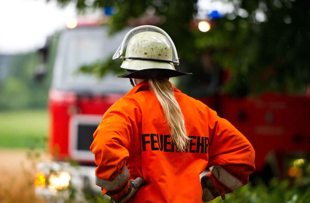 Garten in Kirchheim am Neckar: Feuer breitet sich unkontrolliert aus