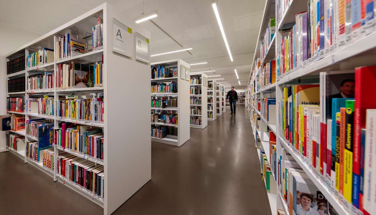 Die Otto-Rombach-Bücherei ist zufrieden: Abholservice wird gut angenommen