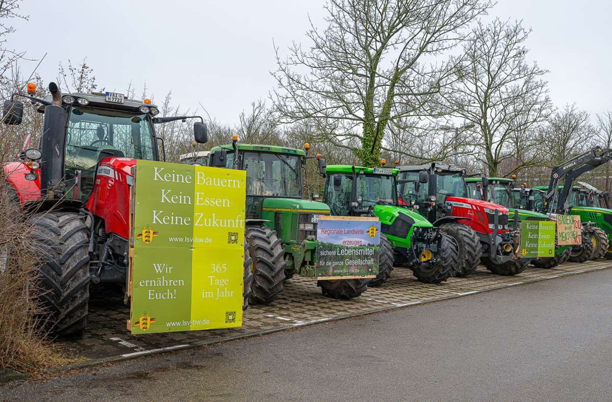 Bauernverband Heilbronn-Ludwigsburg: Protestzug der Bauern durch den Landkreis  endet an der Pädagogischen Hochschule