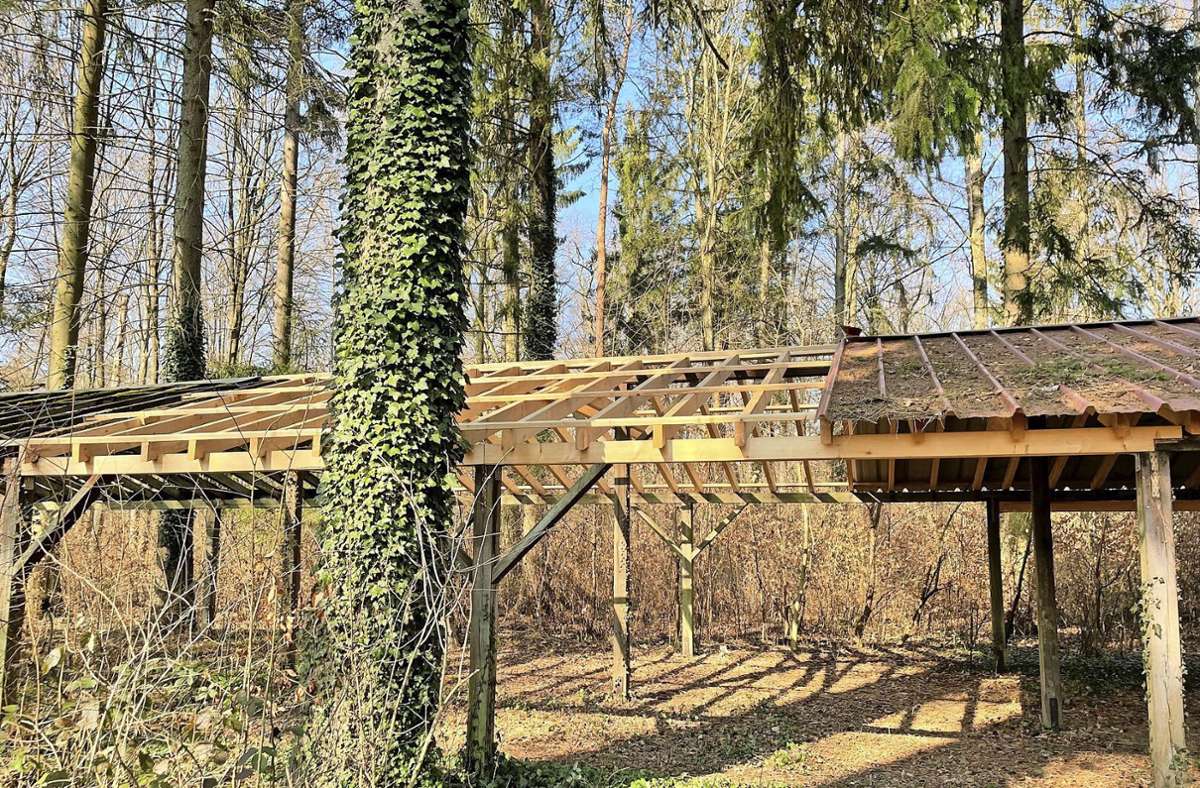 Sachsenheim: Waldspielplatz: Teile des Dachs gestohlen